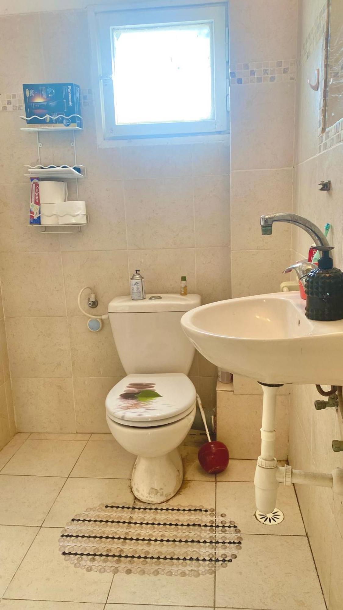 Appartement דירה יפיפיה! מיקום מעולה! אוניברסיטת בן גוריון, סורוקה, שוק, פארק! à Beersheba Extérieur photo