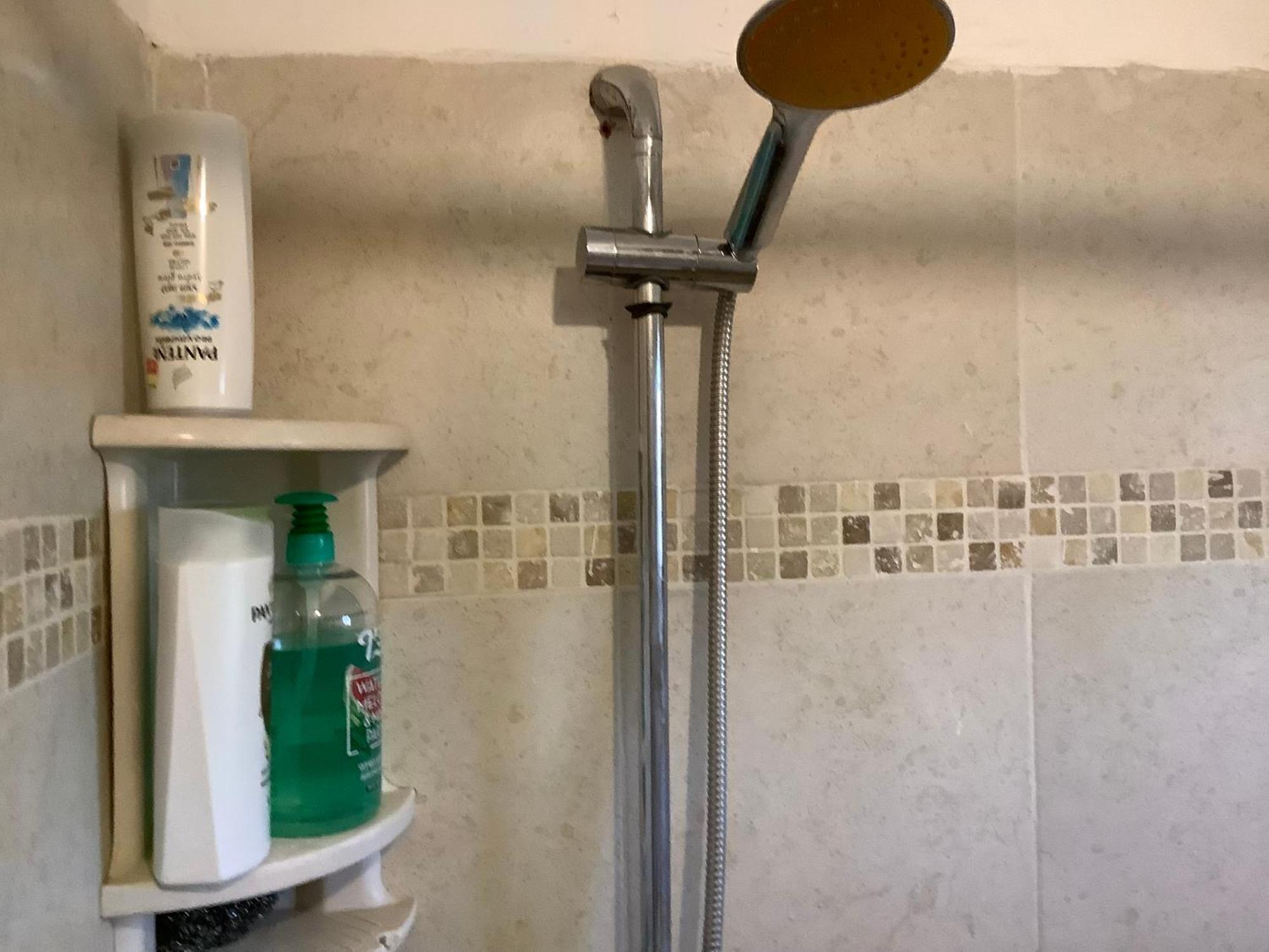Appartement דירה יפיפיה! מיקום מעולה! אוניברסיטת בן גוריון, סורוקה, שוק, פארק! à Beersheba Extérieur photo